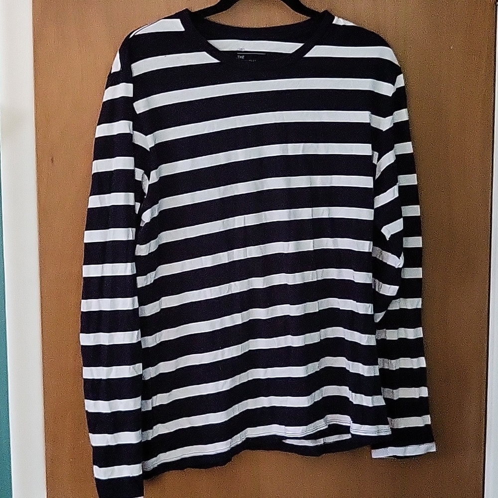 Gap, L blue and white long sleeve